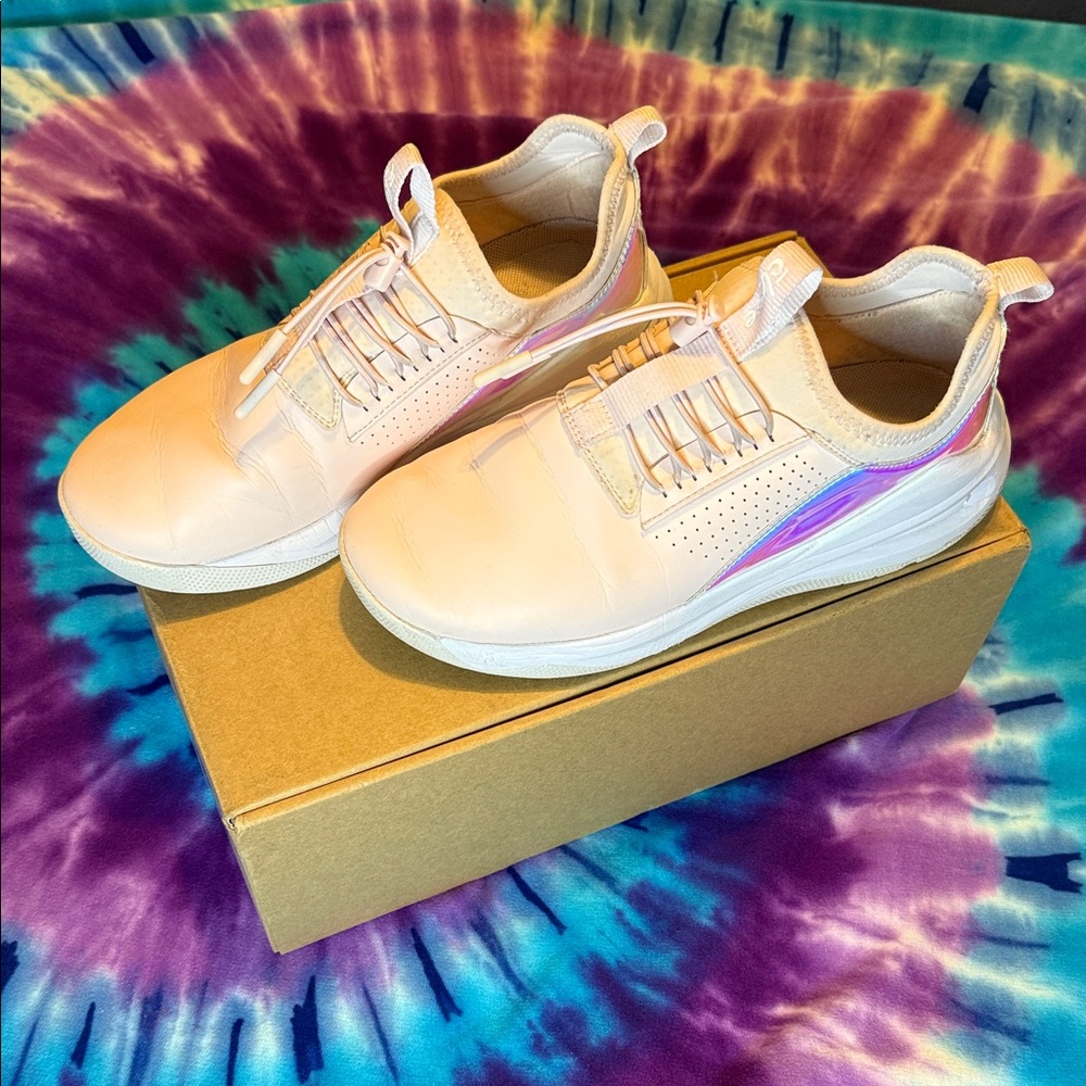 Women's Clove Nurse Nursing  Healthcare Iridescent Pink 2021 Sneakers Shoes 8